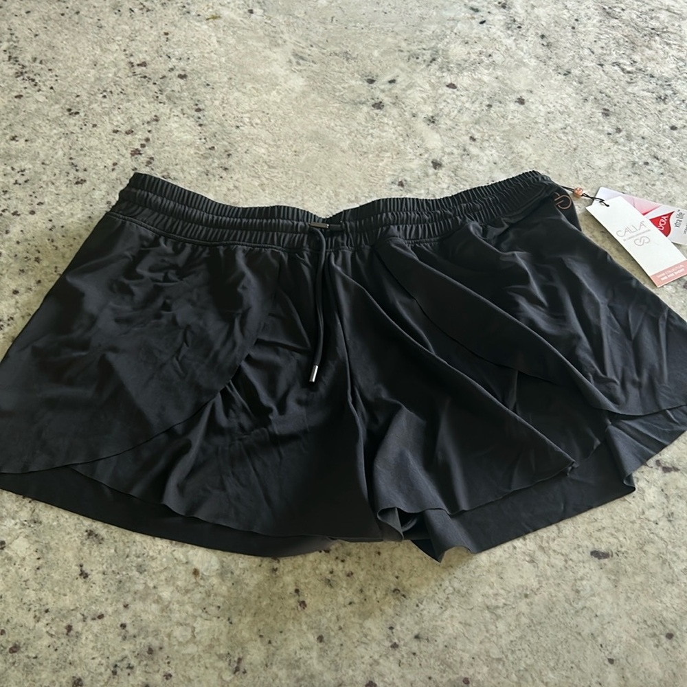 NWT Calia Flutter Shorts L